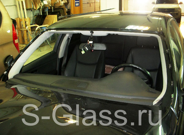 BMW e39 заднее стекло с обогревом